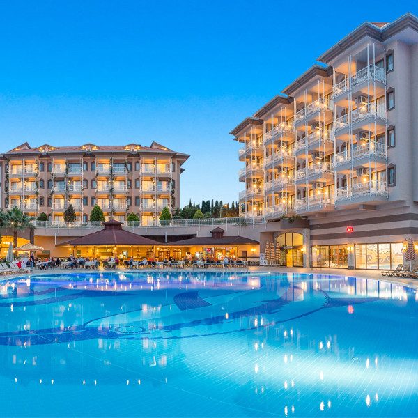 HOTEL/CATERING STAFF
